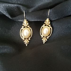 Vintage faux gold and pearl earrings